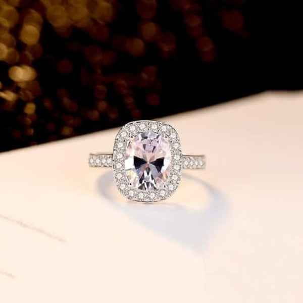 Bold Adjustable Crystal Ring - Radiant Halo Statement Finger Ring