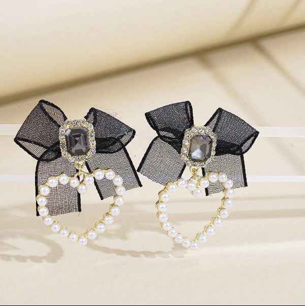 Luxury Black Bow Earrings with Pearl Heart Dangle Charm