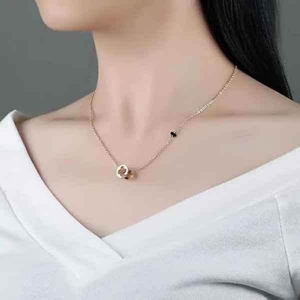 Rose Gold Clover Interlocking Necklace | Good Luck Jewelry