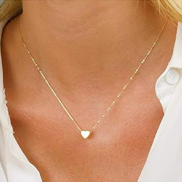 Dainty Gold Heart Necklace | Minimalist Jewelry | Small Pendant Charm - LA Miraya