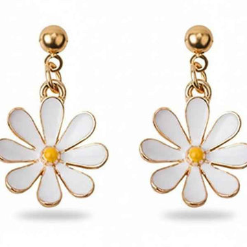 Daisy Flower Drop Earrings | 14k Gold Plated Floral Fashion Jewelry