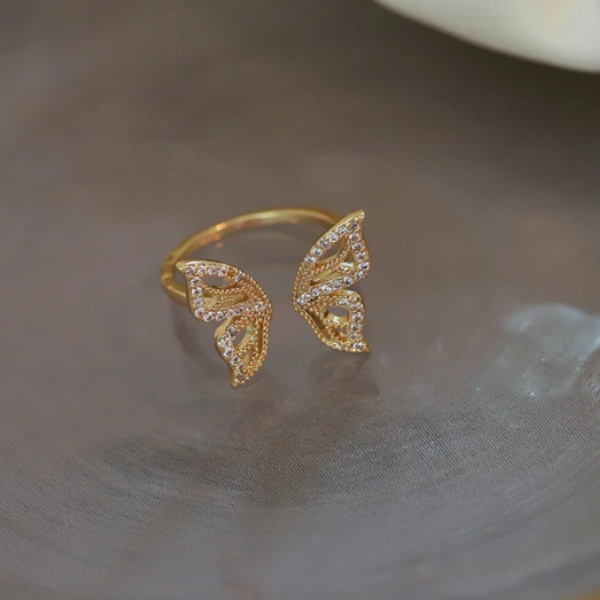 Radiant Gold Plated Butterfly Ring - Shimmering Marquise Crystal Finger Ring