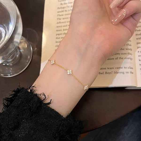 Stunning Gold Dainty Clover Bracelet | Chic Sparkling Floral Jewelry
