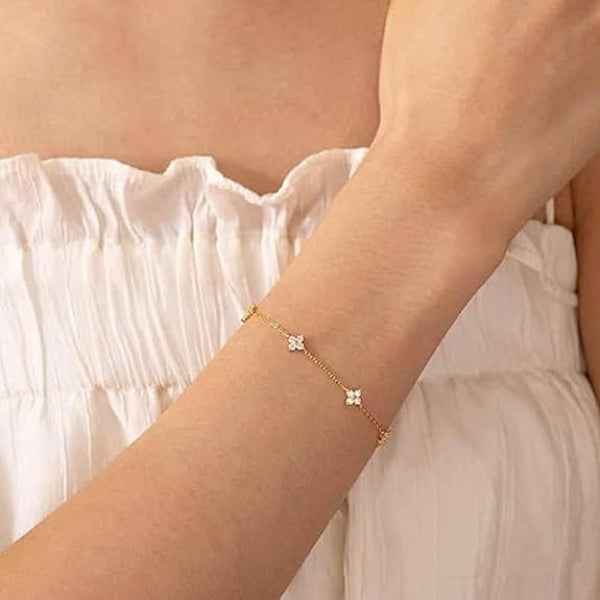 Stunning Gold Dainty Clover Bracelet | Chic Sparkling Floral Jewelry