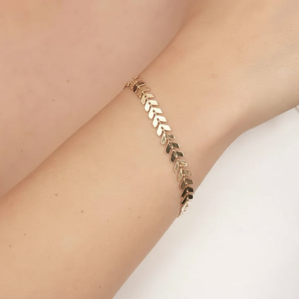 Exquisite Gold Leaf Herringbone Bracelet | Chic Chevron Link Jewelry