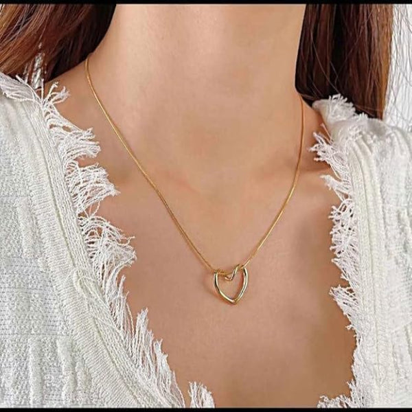Modern Gold Open Heart Necklace | Sleek Snake Chain Design - LA Miraya