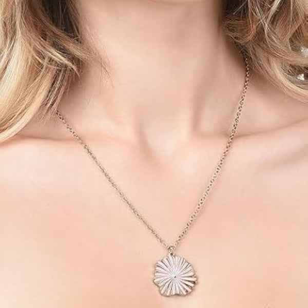 Dainty Gold Pink Flower Pendant Necklace - Chic Floral Jewelry