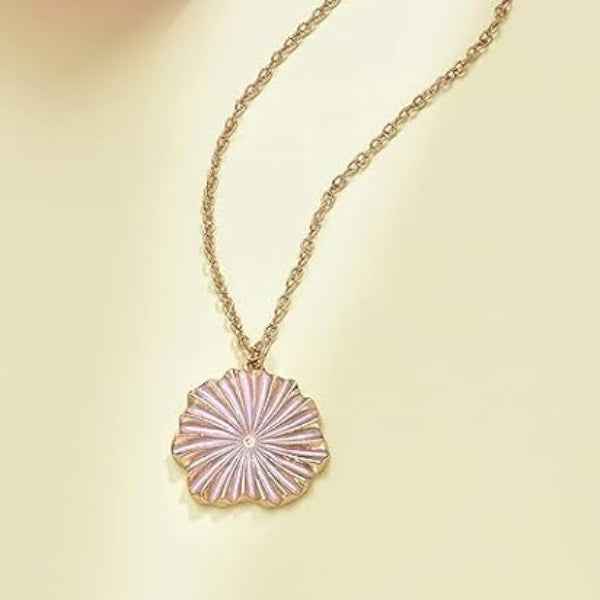 Dainty Gold Pink Flower Pendant Necklace - Chic Floral Jewelry