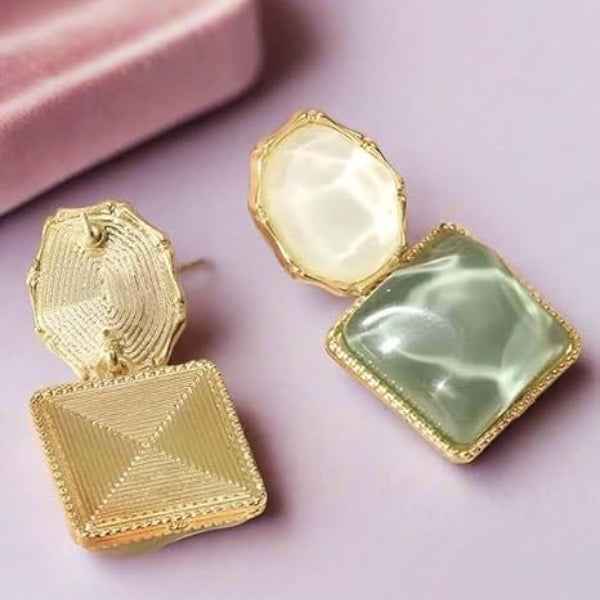 Chic Gold Plated Resin Drop Earrings: Geometric Statement Jewelry