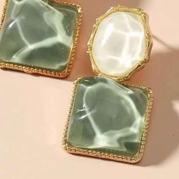 Chic Gold Plated Resin Drop Earrings: Geometric Statement Jewelry