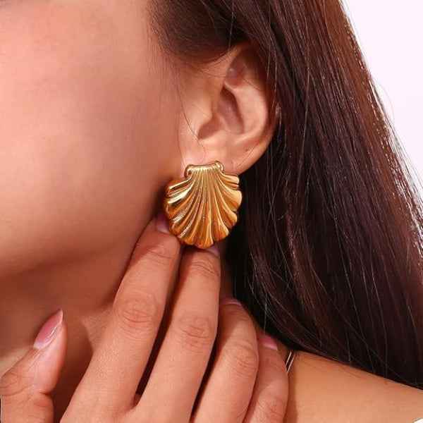 Chic Gold Seashell Earrings – Beach Inspired Statement Studs