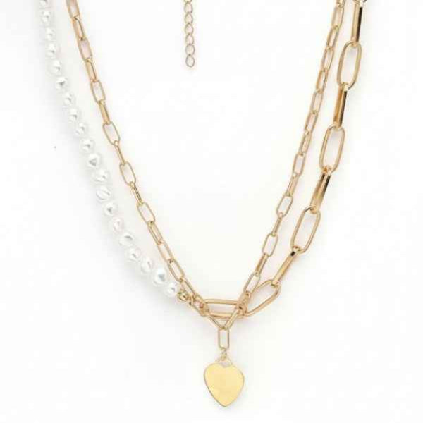 Layered Gold Necklace: Chic Pearl Chain and Heart Pendant Set