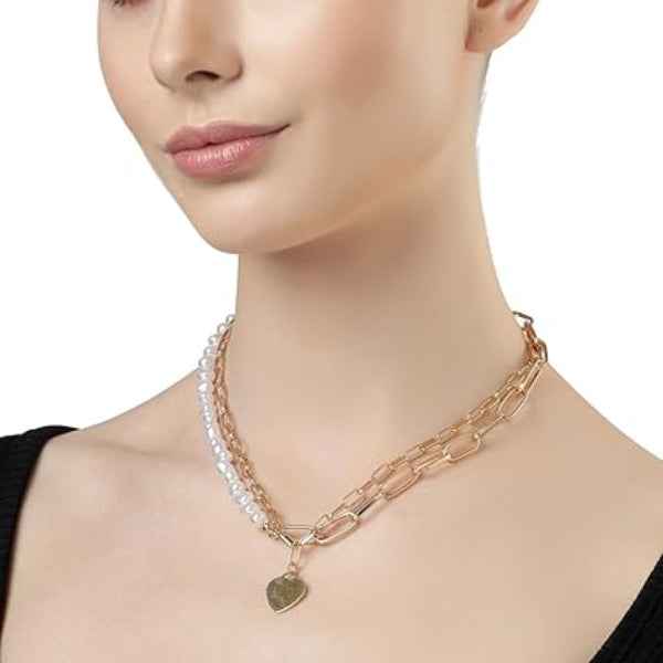 Layered Gold Necklace: Chic Pearl Chain and Heart Pendant Set