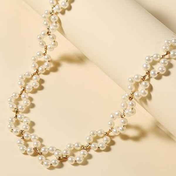 Radiant Pearl Flower Choker | Sophisticated Gold Floral Necklace