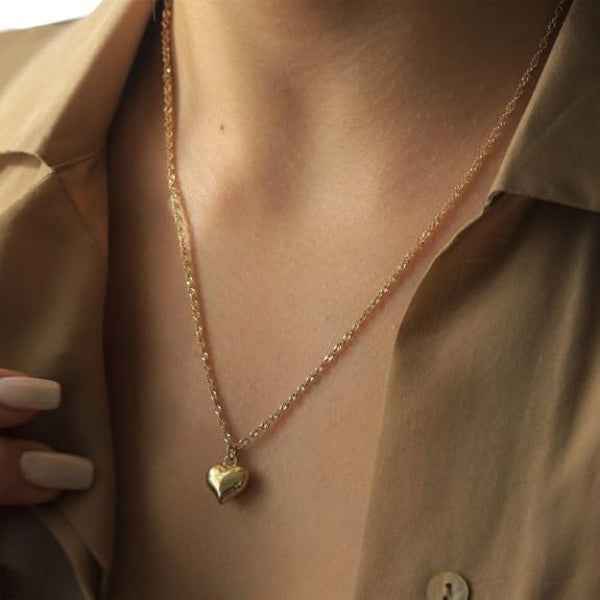Radiant Gold Heart Necklace | Chic Timeless Pendant Jewelry