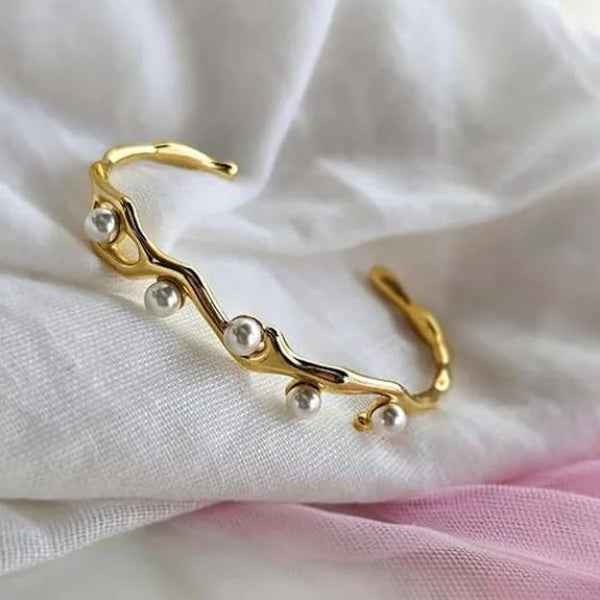 Chic Rose Gold Geometric Bangle | Modern Layered Statement Jewelry