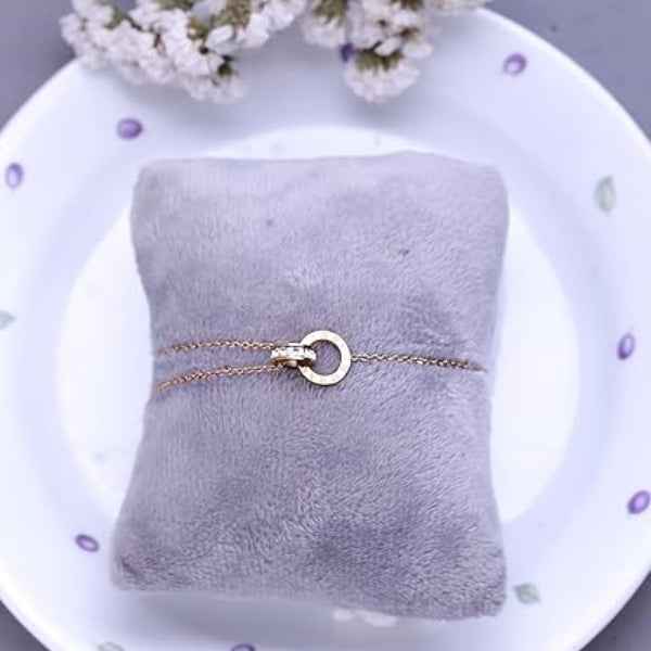Stunning Rose Gold Interlocking Ring Bracelet | Chic Roman Jewelry