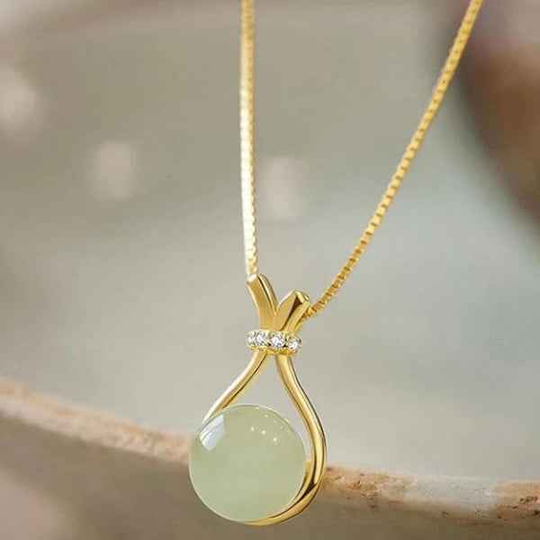 Serene Green Orb Pendant Necklace | Chic Gilded Gemstone Jewelry