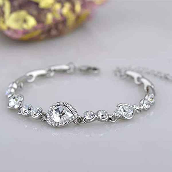 Chic Silver Crystal Heart Bracelet | Radiant Halo Jewelry