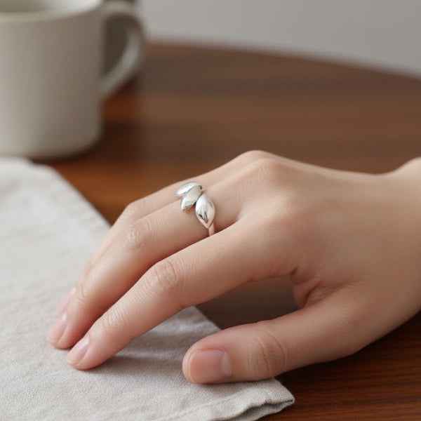 Bold Silver Leaf Ring - Organic Statement Finger Ring