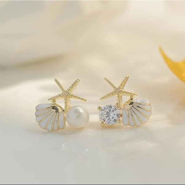Chic Starfish & Seashell Studs – Beach Jewelry with Pearl & Zirconia