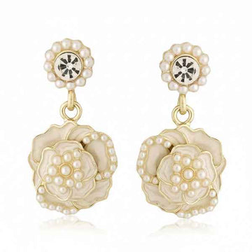 Gorgeous Pearl Flower Drop Earrings | Vintage-Style Statement Jewelry