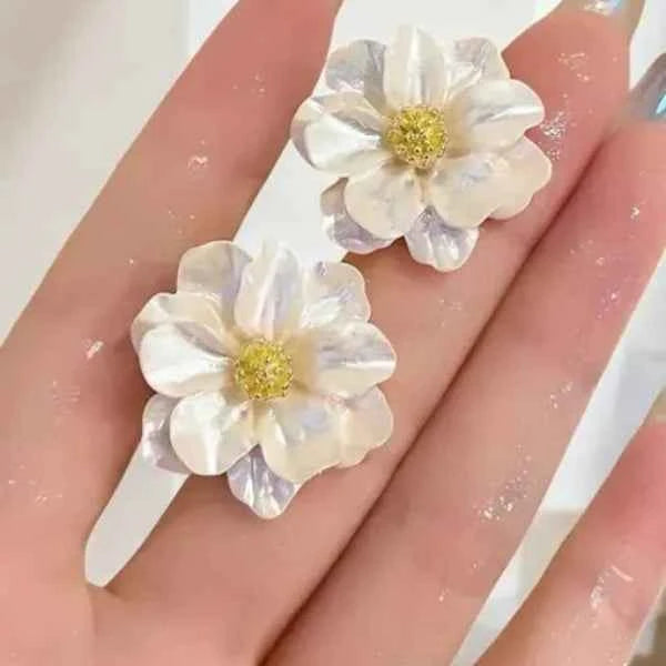 Chic White Flower Stud Earrings | Statement Petal Design Jewelry