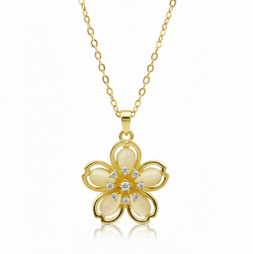 Dainty Yellow Flower Pendant Gold Necklace | Chic & Sparkling - LA Miraya